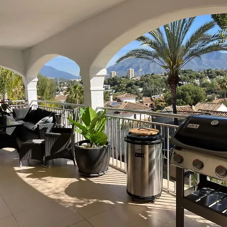 Lovely In The Location 10-12 Beds! ماربيا