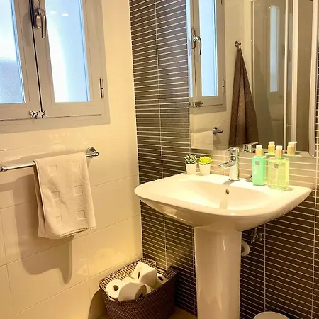 Lovely In The Location 10-12 Beds! فيلة ماربيا