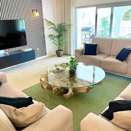 فيلة Lovely In The Location 10-12 Beds! ماربيا