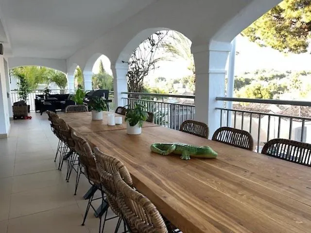 Lovely In The Location 10-12 Beds! Villa Marbella