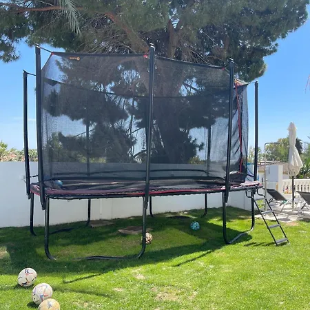 Lovely In The Location 10-12 Beds! * Marbella